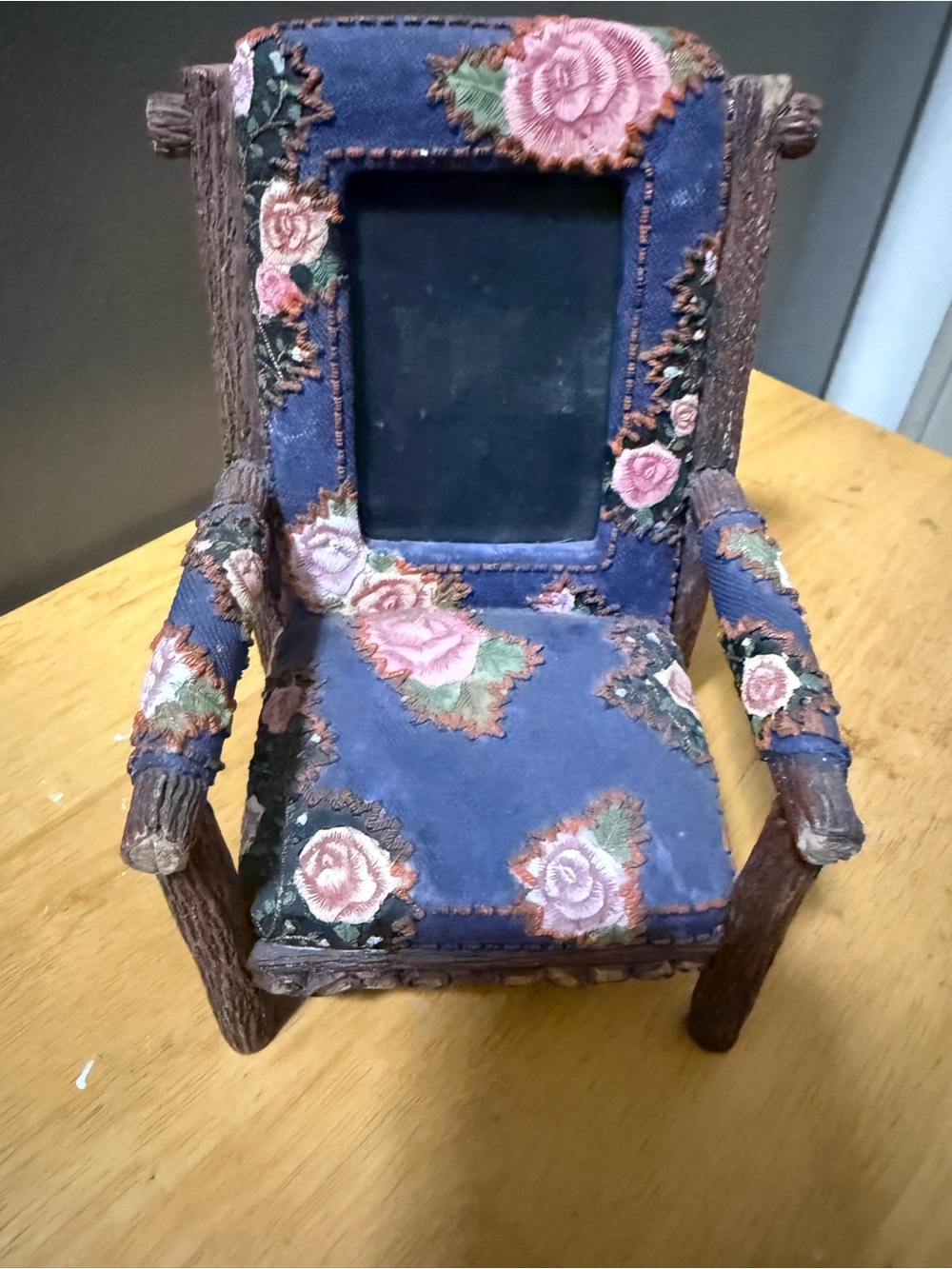 vintage ceramic picture frame